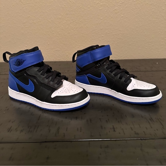 Jordan Shoes - Jordan 1 High FlyEase Royal (GS)